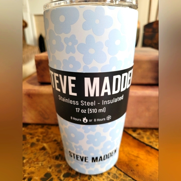 Steve Madden Other - Steve Madden Blue Floral Insulated Tumbler